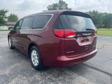 Used 2019 Chrysler Pacifica LX image 2