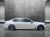 Used 2017 BMW 750i image 4