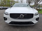 Certified 2025 Volvo S60 B5 Core image 2