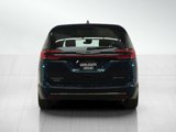 Used 2023 Chrysler Pacifica Touring-L image 4