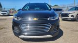 Used 2020 Chevrolet Trax LT w/ LT Convenience Package image 4