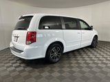 Used 2016 Dodge Grand Caravan SE image 5