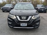 Used 2017 Nissan Rogue SL w/ SL Premium Package image 2