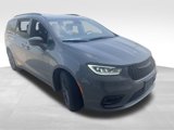 Used 2021 Chrysler Pacifica Touring w/ S Appearance Package image 3
