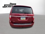 Used 2012 Chrysler Town & Country Touring-L w/ Driver Convenience Group image 4