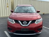 Used 2016 Nissan Rogue SV image 2