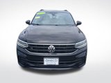 Used 2022 Volkswagen Tiguan SE R-Line image 2