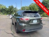Used 2016 Toyota Highlander XLE image 4