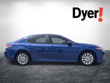 Used 2018 Toyota Camry LE image 3