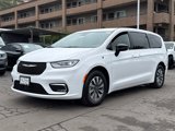 New 2025 Chrysler Pacifica Select image 4