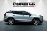 New 2024 GMC Terrain SLT image 2