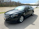 Used 2016 Ford Taurus SE image 2
