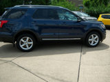 Used 2017 Ford Explorer XLT image 3