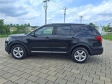 Used 2017 Ford Explorer XLT image 2