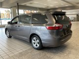 Used 2016 Toyota Sienna L image 5