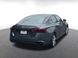 Used 2024 Nissan Altima 2.5 S image 3