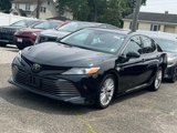Used 2020 Toyota Camry XLE image 3