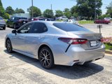 Used 2022 Toyota Camry SE image 4