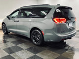 Used 2020 Chrysler Pacifica Touring-L image 5