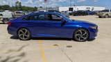 Used 2018 Honda Accord Sport image 2