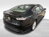 Used 2016 Ford Fusion SE image 3