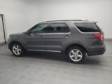 Used 2019 Ford Explorer XLT image 3