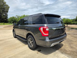 Used 2019 Ford Expedition XLT image 5