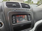 Used 2017 Dodge Journey SE image 4