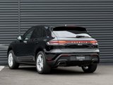 Used 2023 Porsche Macan Turbo image 3