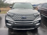 Used 2022 Ford Explorer Limited w/ Equipment Group 301A image 2