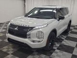 Used 2022 Mitsubishi Outlander SE image 3