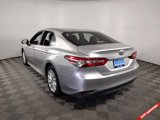 Used 2018 Toyota Camry LE image 5