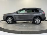 Certified 2021 Jeep Cherokee Latitude Plus w/ Sun & Sound Group image 4