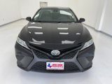 Used 2020 Toyota Camry SE image 3