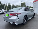 Used 2022 Toyota Camry SE image 4