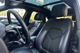 Certified 2019 Porsche Macan image 5