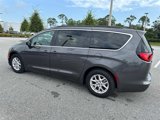 Used 2021 Chrysler Voyager Lxi image 4