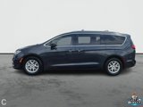 Used 2021 Chrysler Pacifica Touring-L w/ Uconnect Theater Family Group image 5