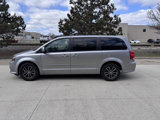 Used 2016 Dodge Grand Caravan SE image 2