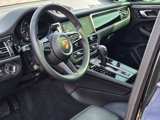 Certified 2022 Porsche Macan image 4