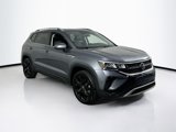 Used 2022 Volkswagen Taos SE image 3