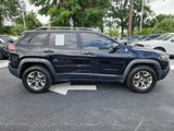 Used 2019 Jeep Cherokee Trailhawk image 2