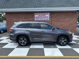 Used 2016 Toyota Highlander XLE image 2