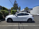 Used 2018 MAZDA MAZDA3 Touring image 2