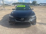 Used 2023 Toyota Camry SE image 3