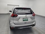 Used 2019 Nissan Rogue SV image 6