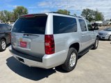 Used 2013 Chevrolet Suburban LT image 3