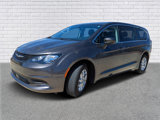 Used 2022 Chrysler Voyager LX image 3