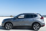 Used 2019 Nissan Rogue SV w/ Premium Package image 2