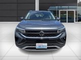 Used 2022 Volkswagen Taos SE image 2